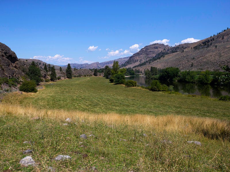 omak_river-valley_landscape_001