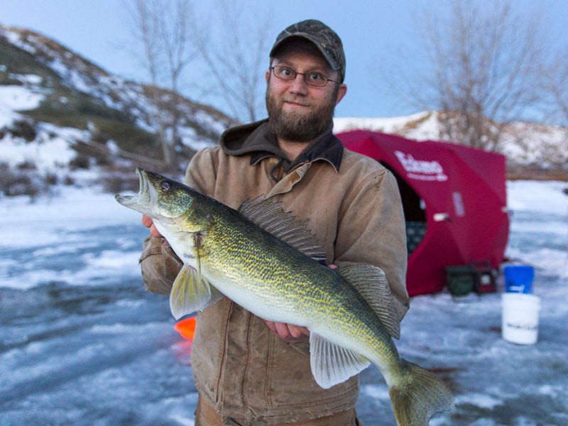 ice-fishing-in-montana-1