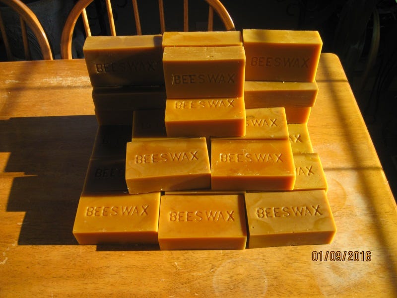 Beekeeping: Harvesting Honey with a Solar Wax Extractor versus a Solar Wax Melter