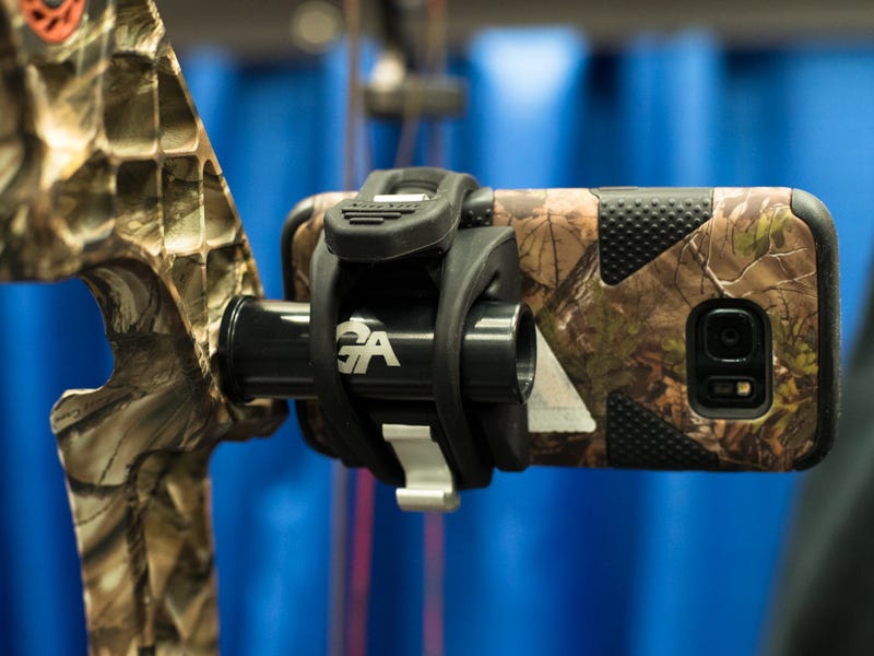 10 More Days of ATA #4—Video Your Hunt With GA’s Cell Phone Bow Mount