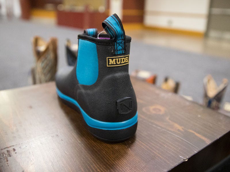 Noble Outfitters Women's Mud Six-Inch Boot Review