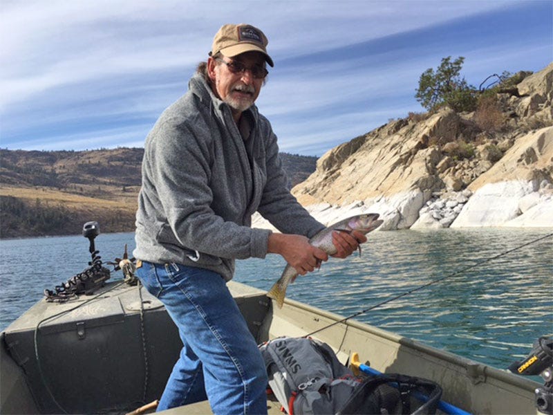 fall-streamer-fising-on-omak