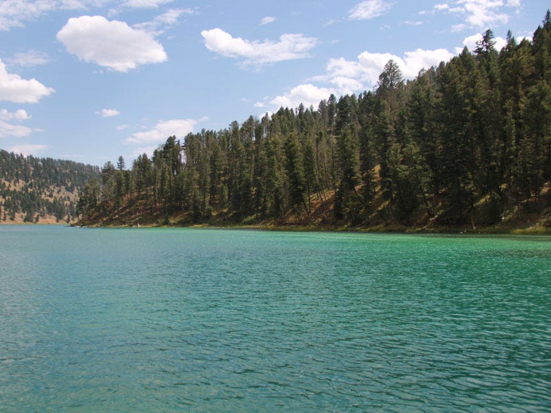 yellowstone_country_lake_and_rivers