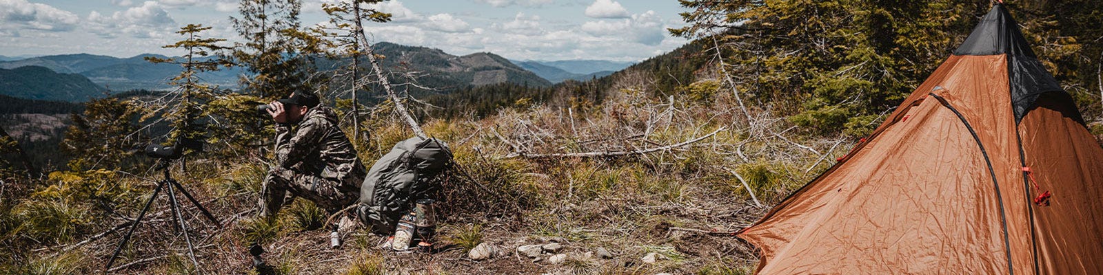 Chasing Giants: Spring Bear Hunting Essential Gear & Tips 