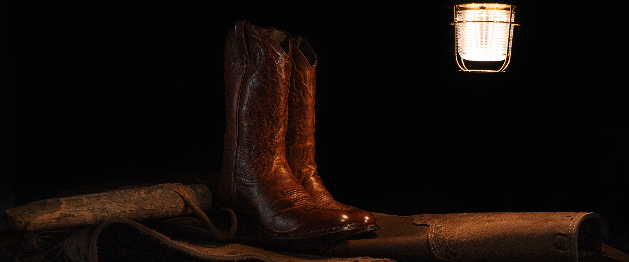 How to Stretch New Leather Boots